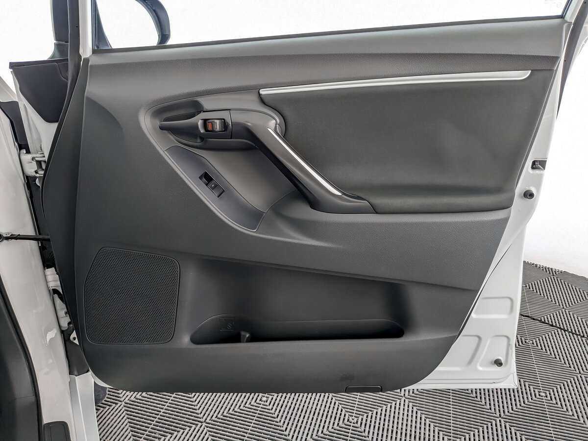 Toyota Verso, 2013 Фото №20