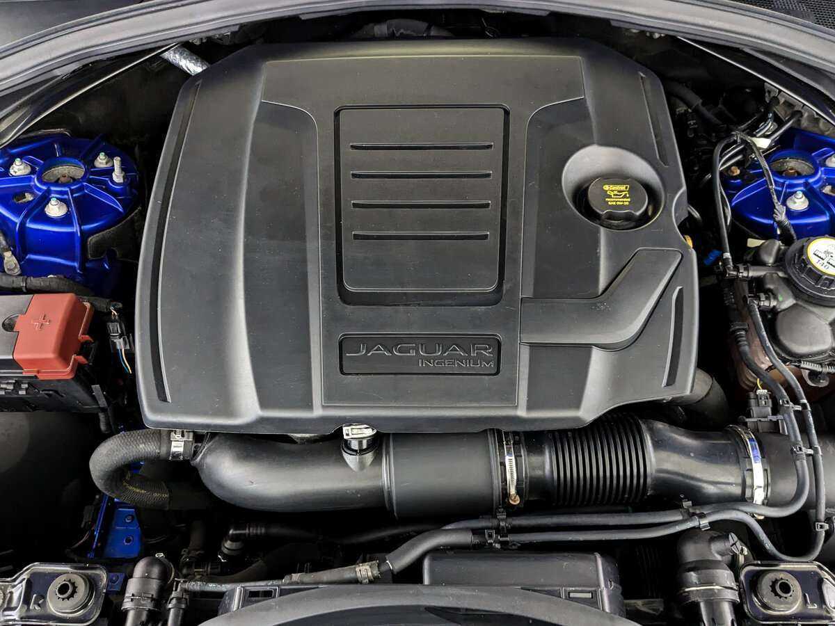 Jaguar F-Pace, 2017 Фото №9