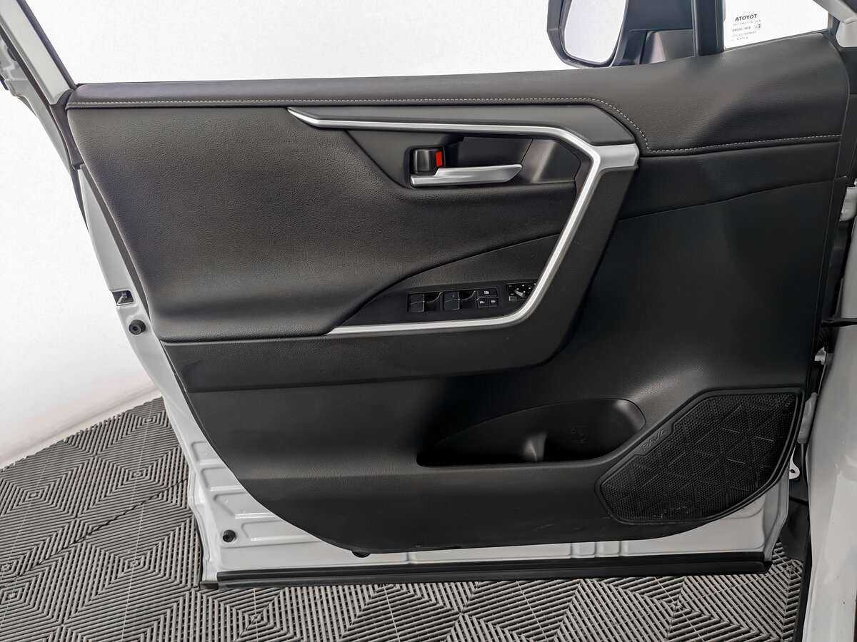 Toyota RAV4, 2020 Фото №15