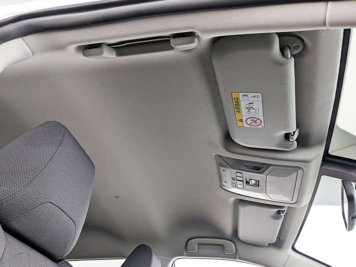 Toyota RAV4, 2020 Фото №18