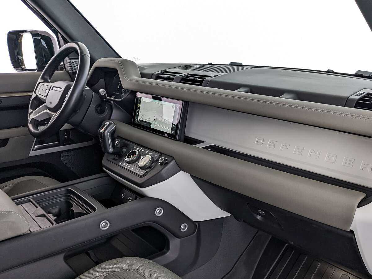 Land Rover Defender 110, 2020 Фото №11