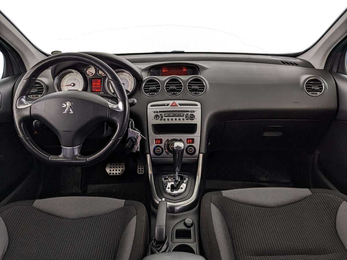 Peugeot 308, 2011 Фото №10