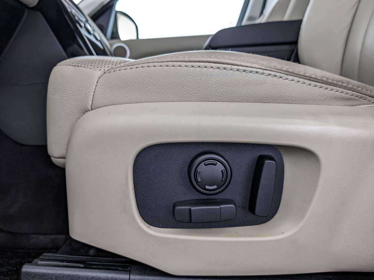 Land Rover Discovery, 2018 Фото №21