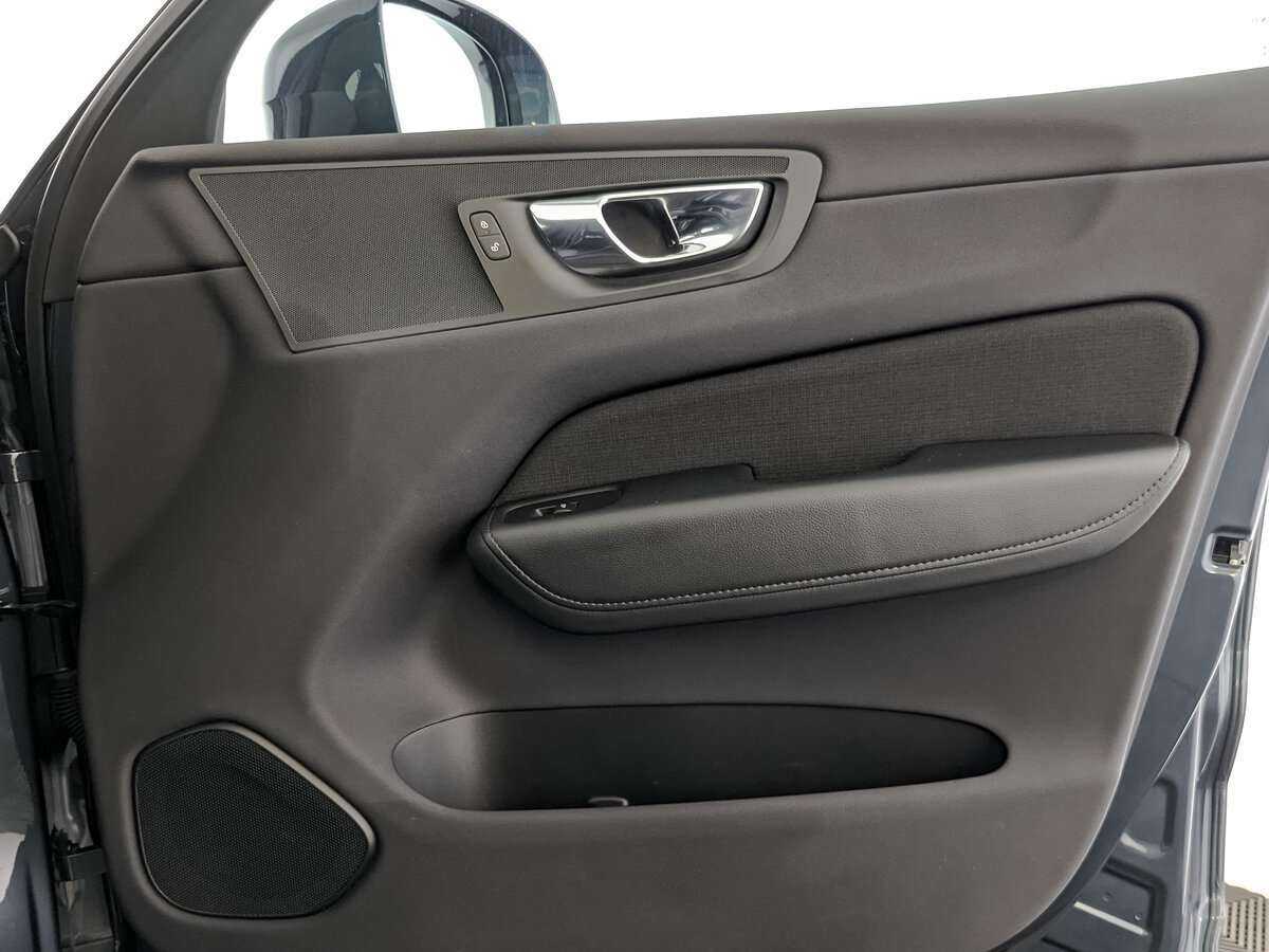 Volvo XC60, 2021 Фото №21
