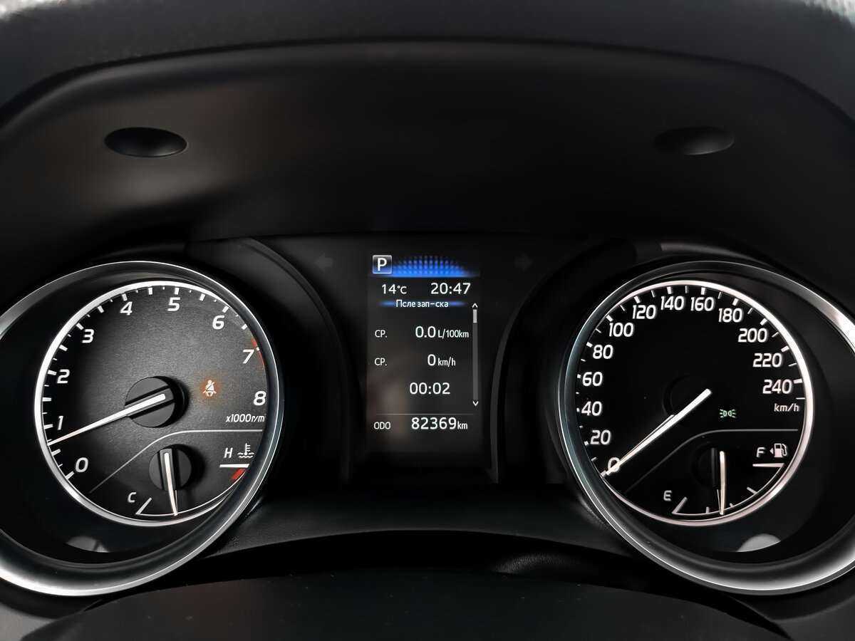 Toyota Camry, 2022 Фото №12