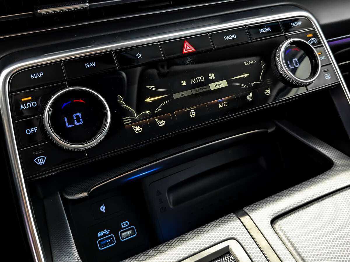 Genesis GV80, 2021 Фото №21