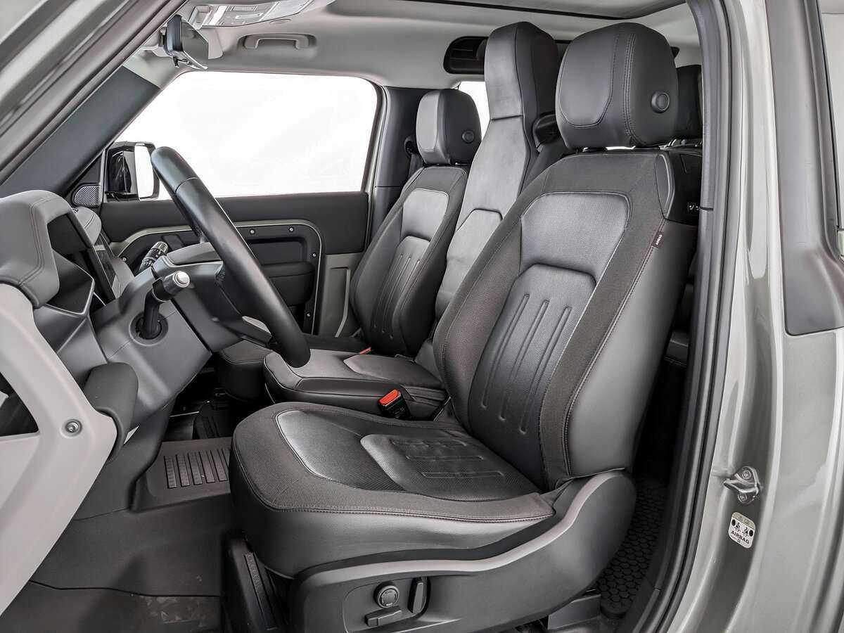 Land Rover Defender 90, 2021 Фото №11
