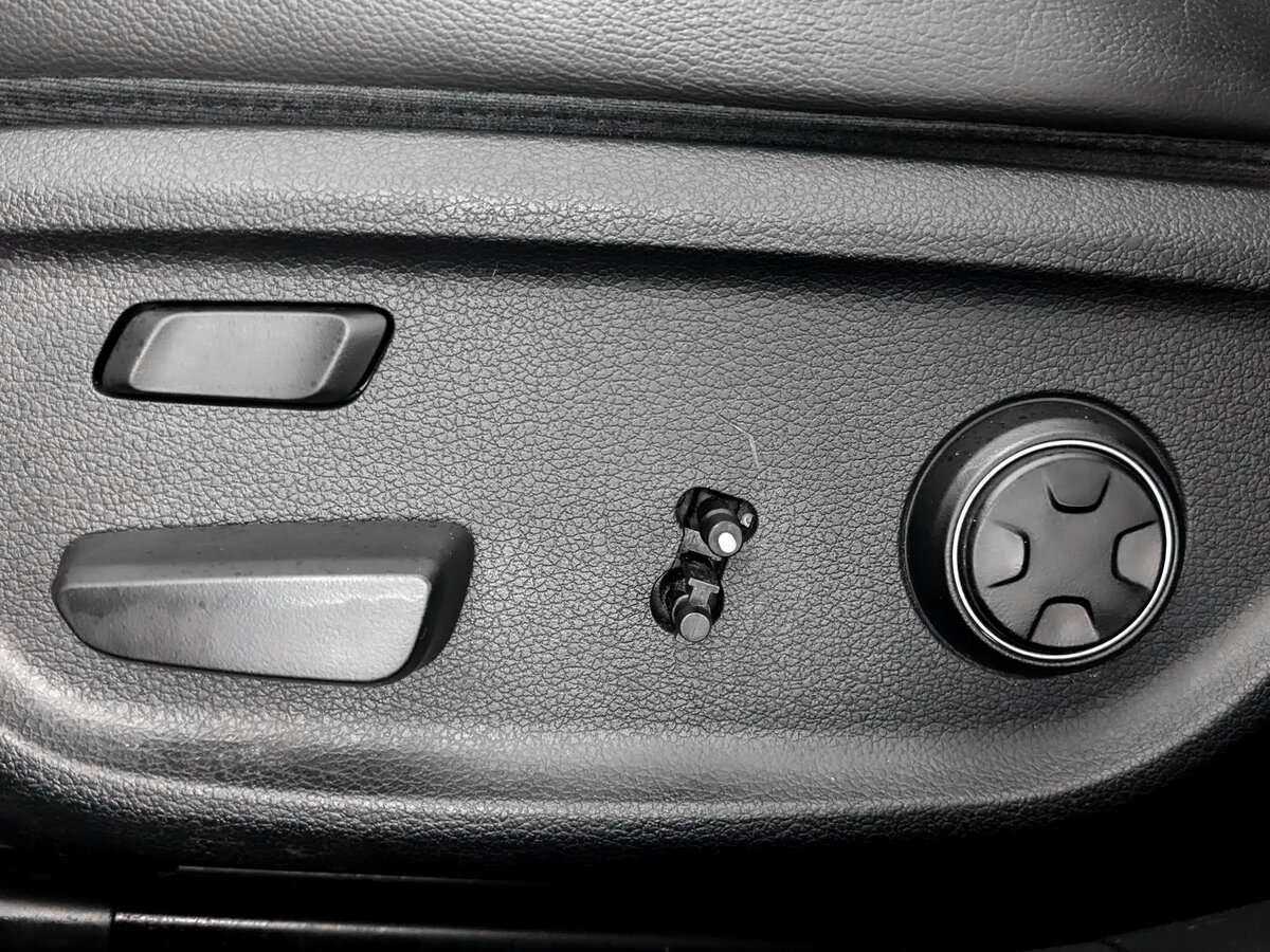 Genesis G70, 2018 Фото №17