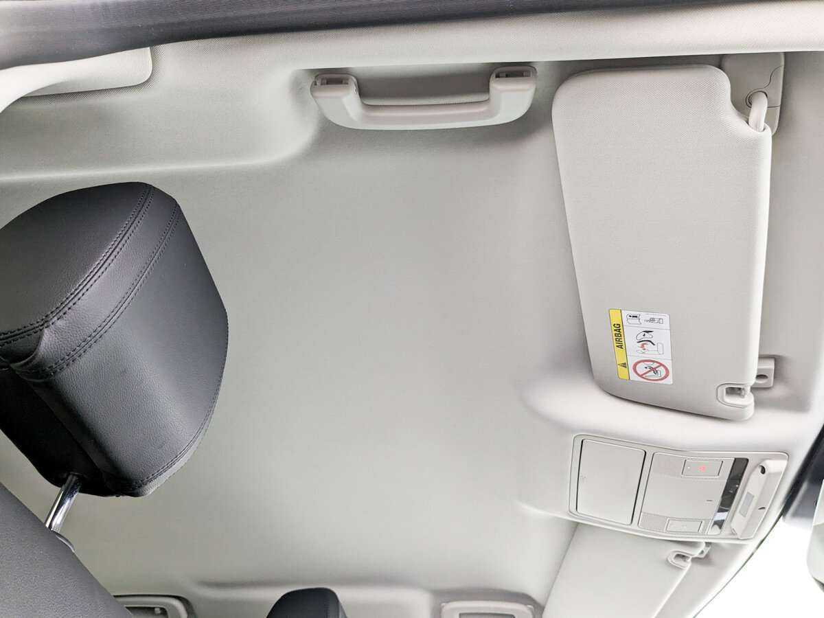 Land Rover Discovery, 2018 Фото №17