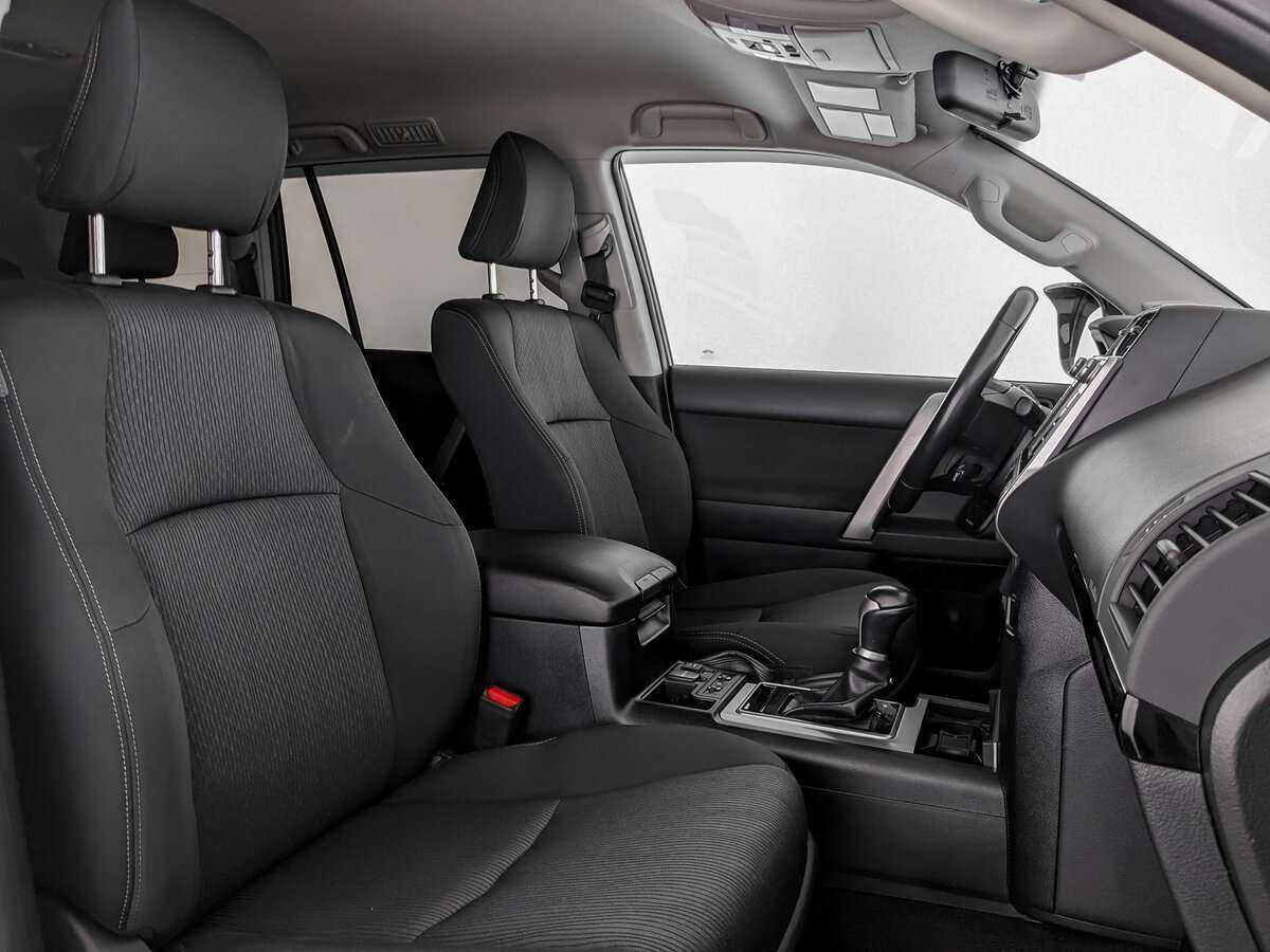 Toyota Land Cruiser Prado, 2019 Фото №20
