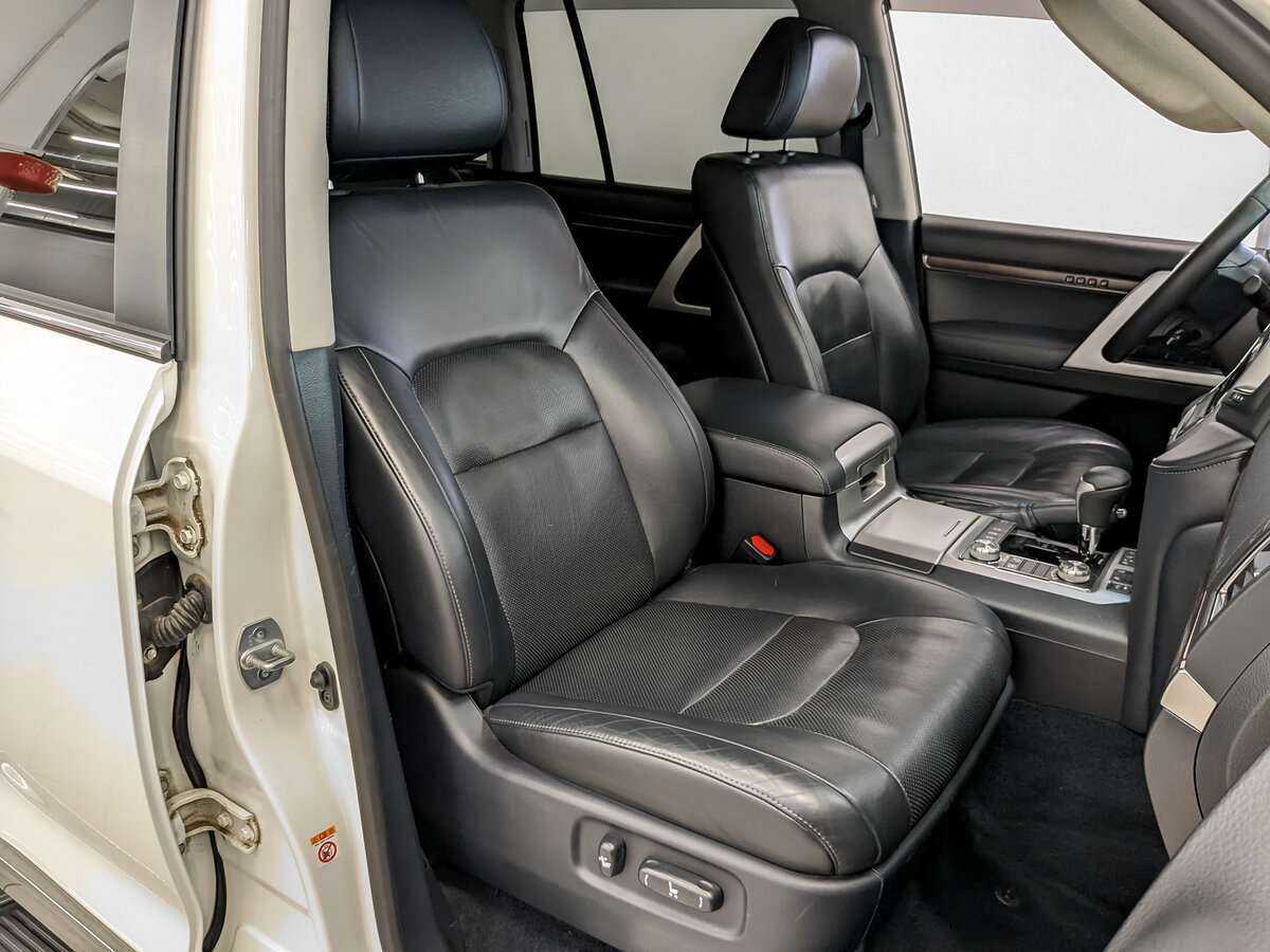 Toyota Land Cruiser, 2017 Фото №18