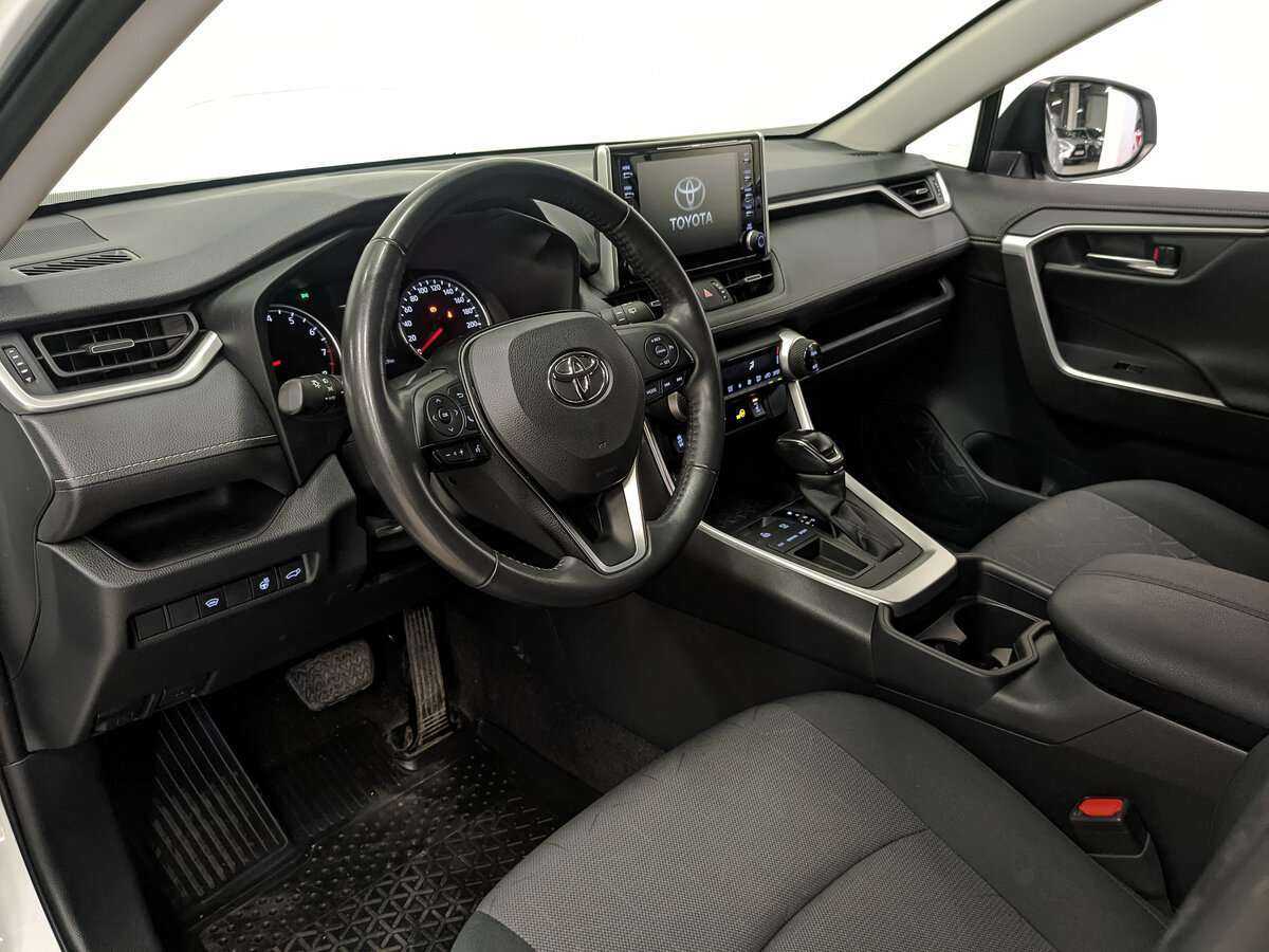 Toyota RAV4, 2021 Фото №11
