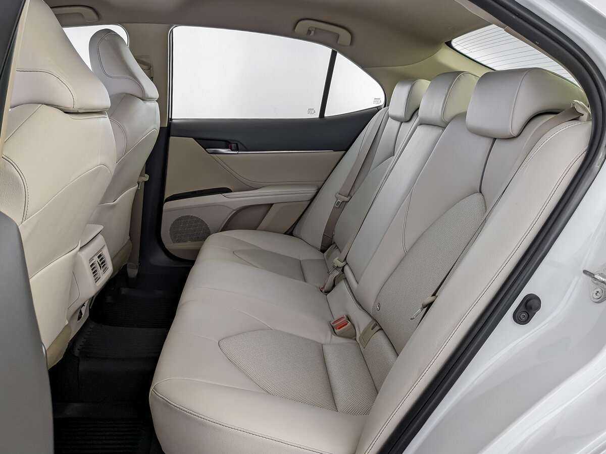 Toyota Camry, 2021 Фото №10
