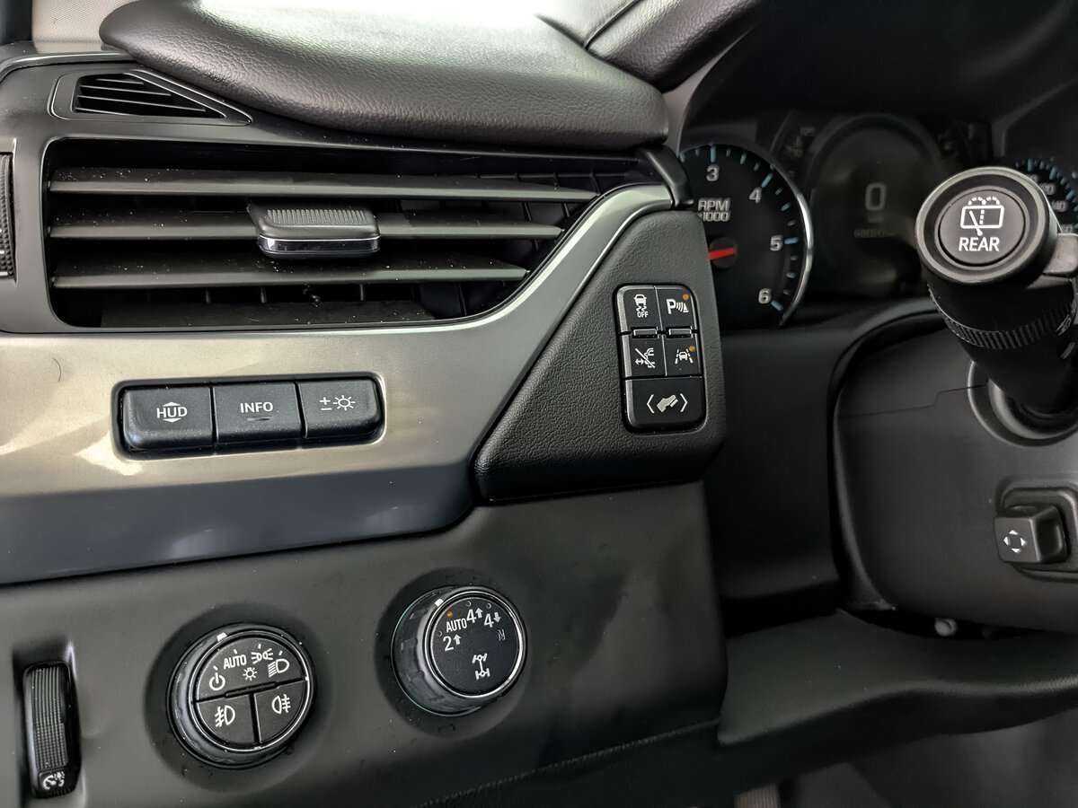 Chevrolet Tahoe, 2020 Фото №25