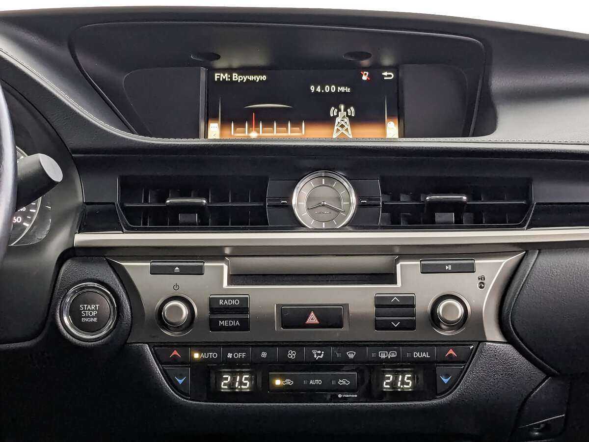 Lexus ES 200, 2018 Фото №13