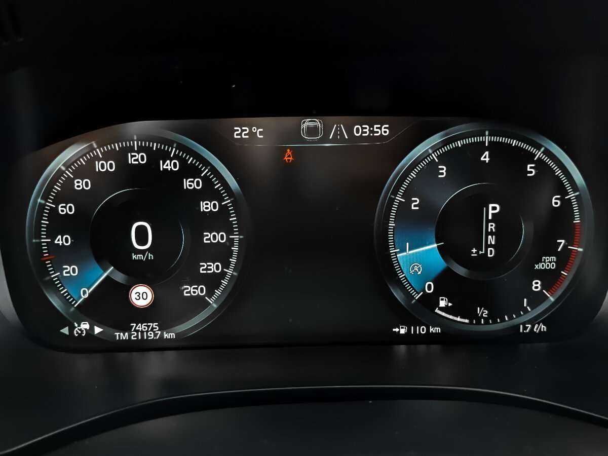 Volvo XC60, 2019 Фото №12