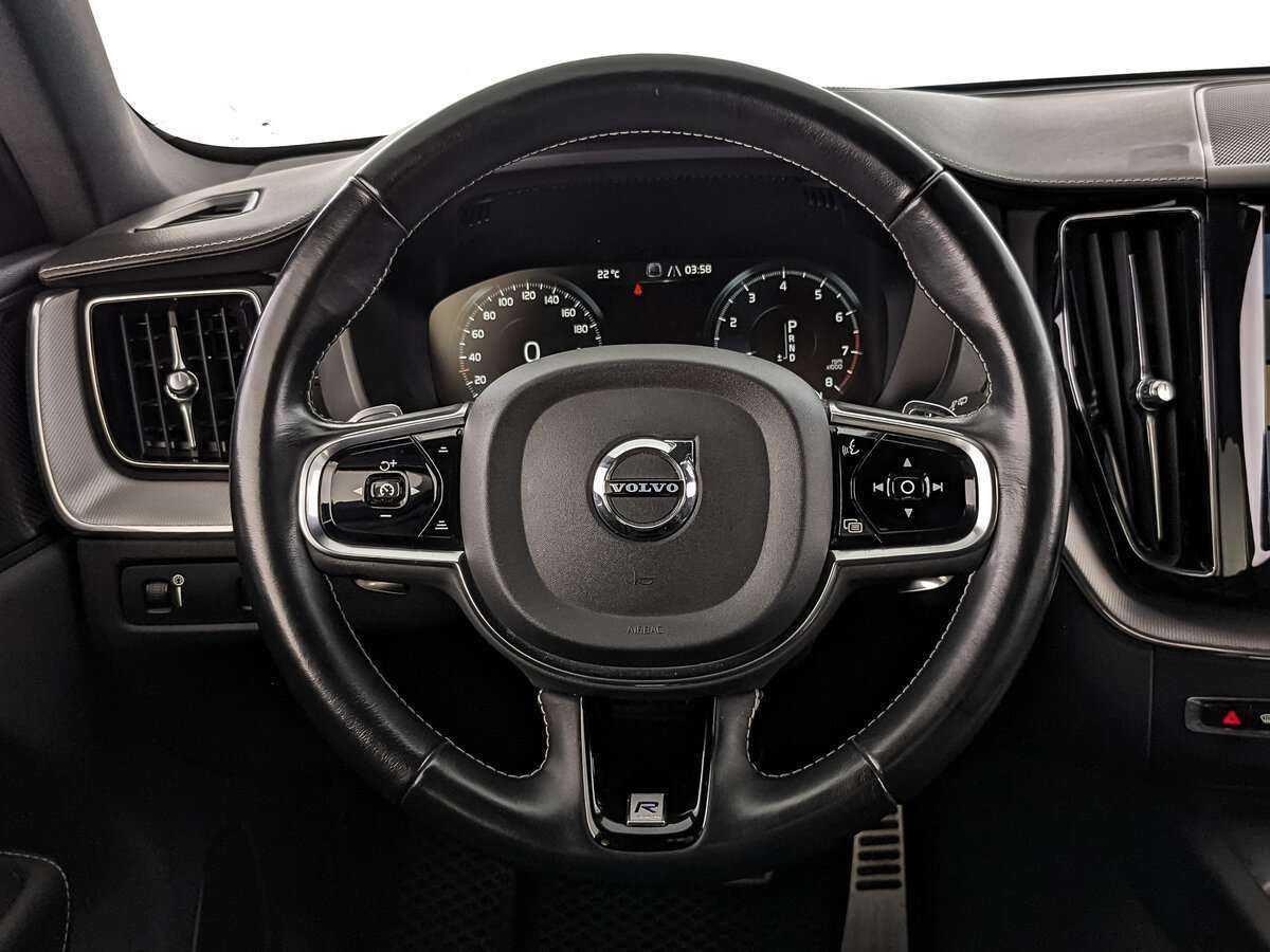 Volvo XC60, 2019 Фото №18