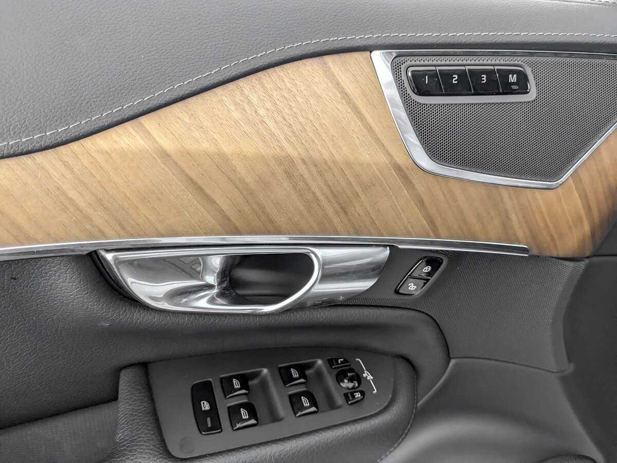 Volvo XC90, 2021 Фото №18