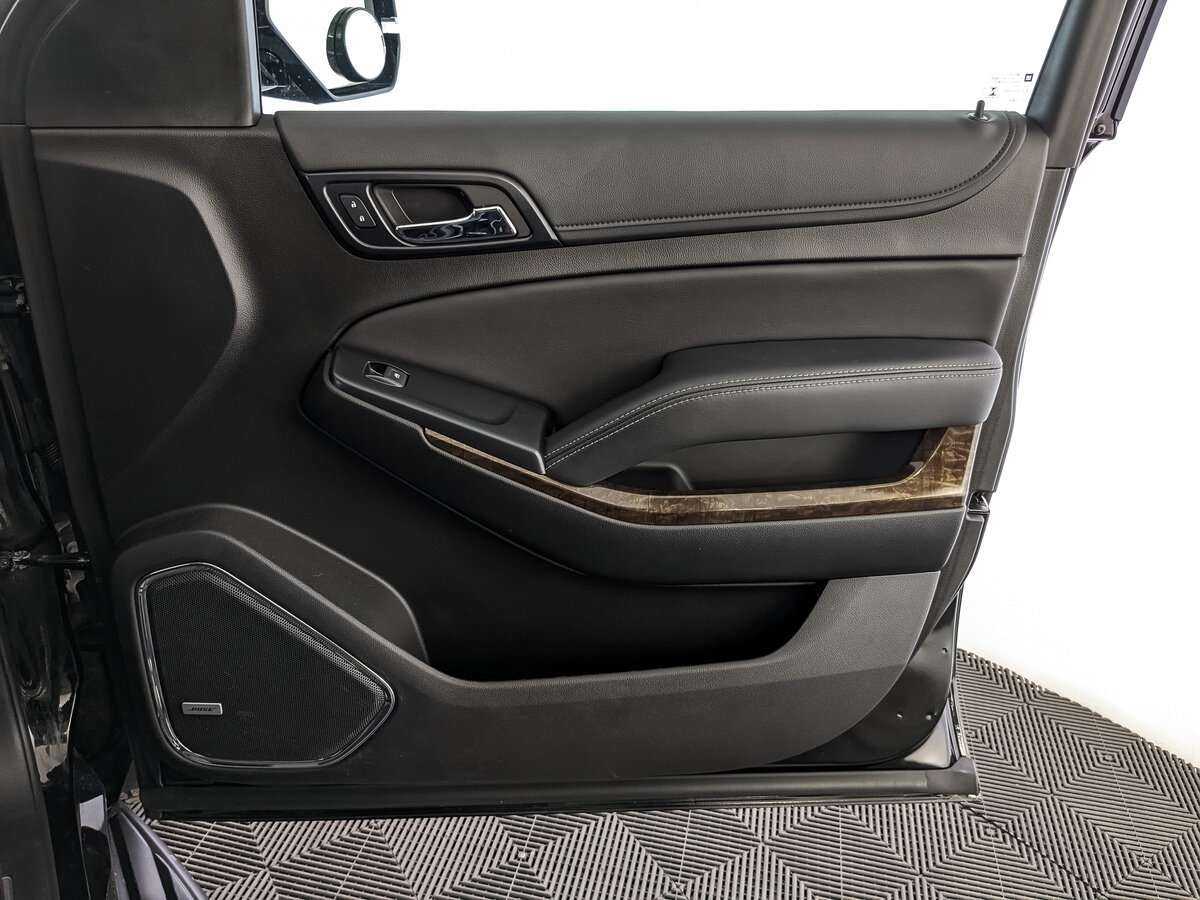 Chevrolet Tahoe, 2020 Фото №24