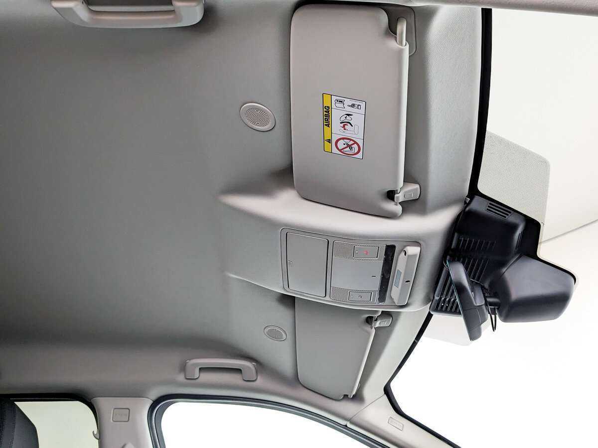 Land Rover Discovery Sport, 2022 Фото №25