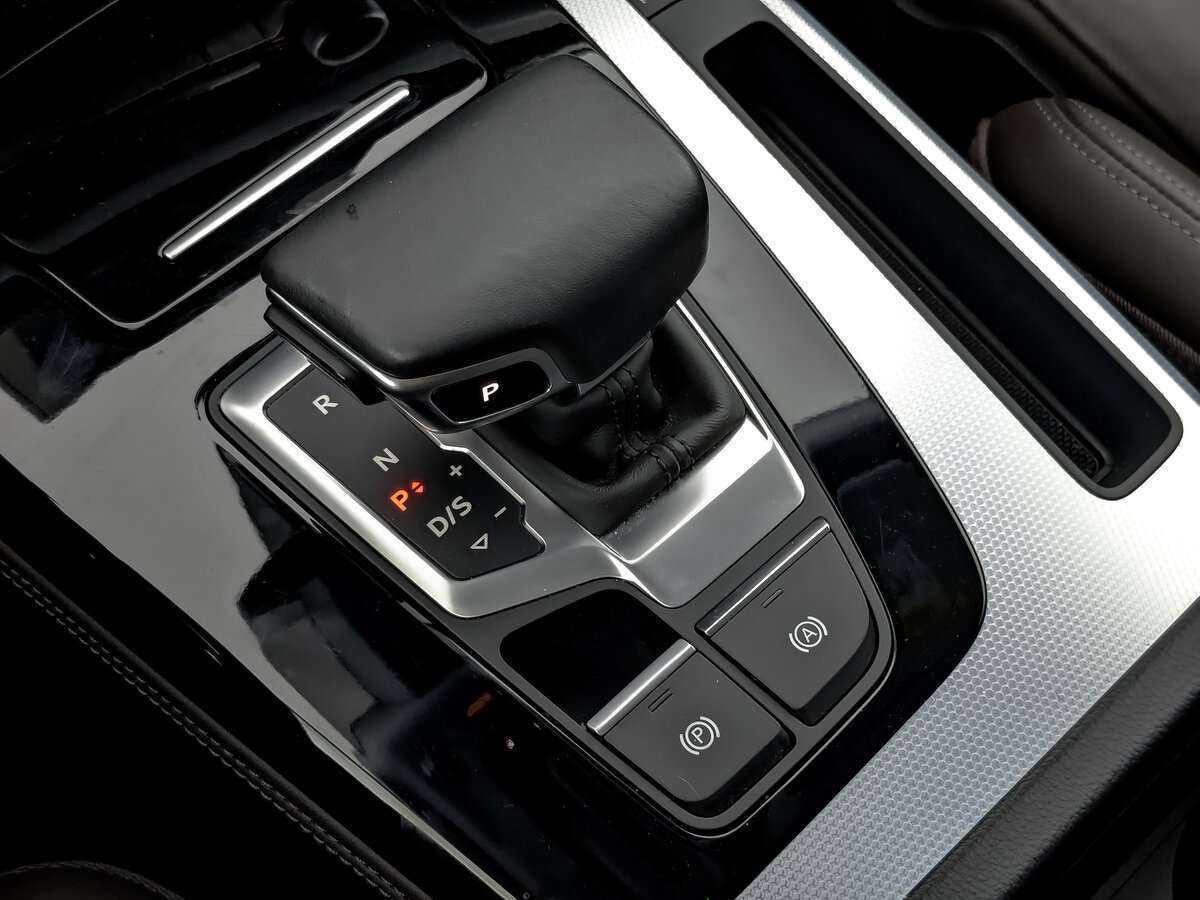 Audi Q5 Sportback 45 TFSI, 2021 Фото №16