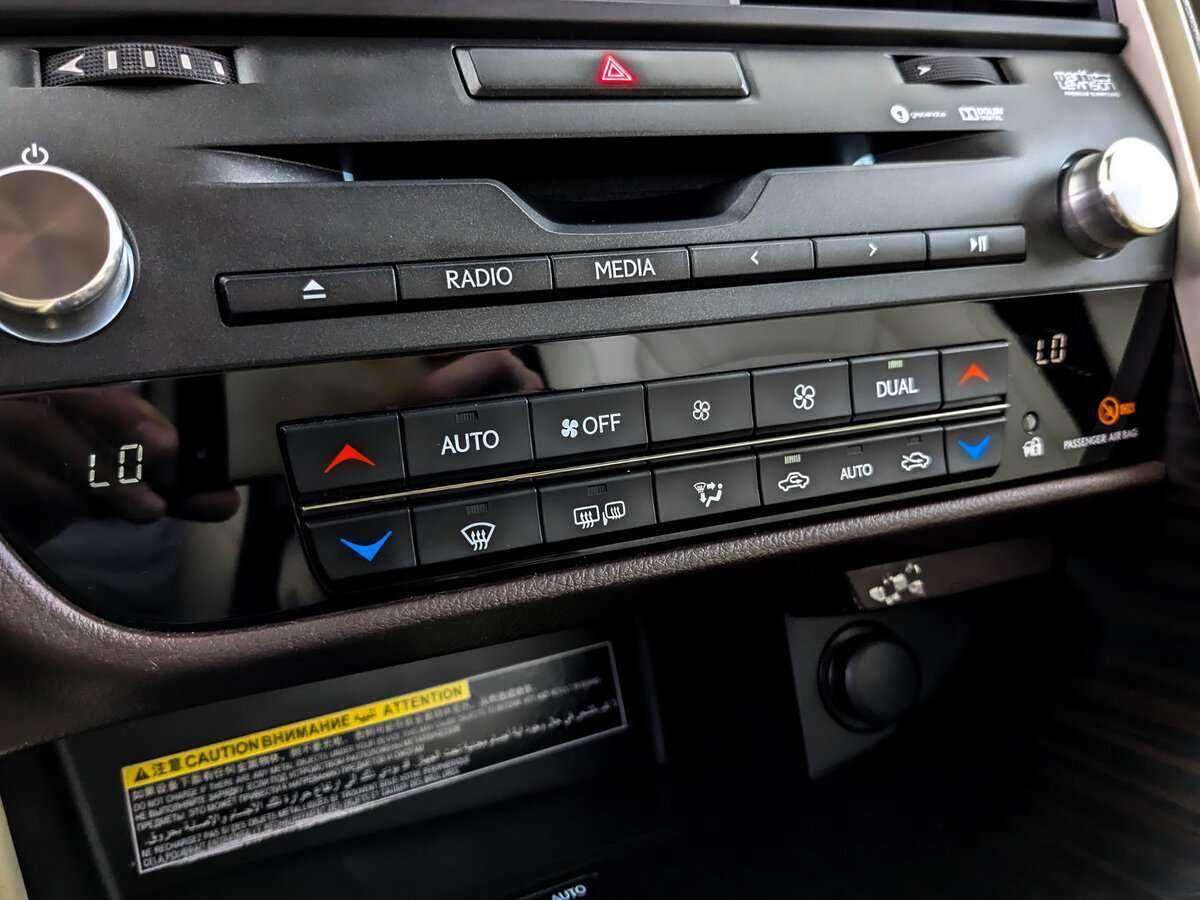 Lexus RX 450h, 2018 Фото №23