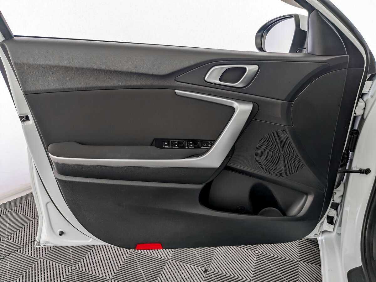 Kia Ceed, 2018 Фото №15