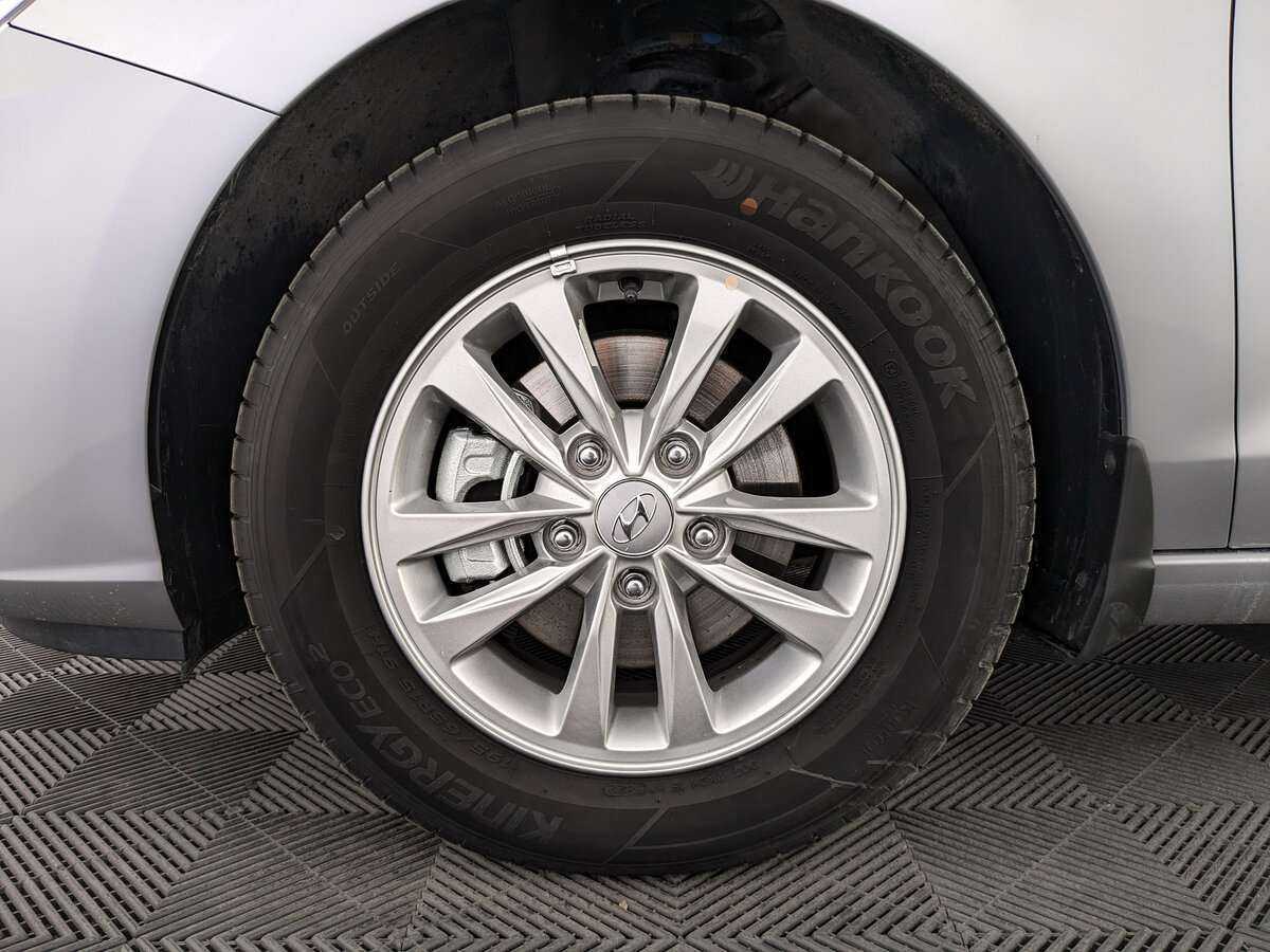 Hyundai i30, 2023 Фото №12