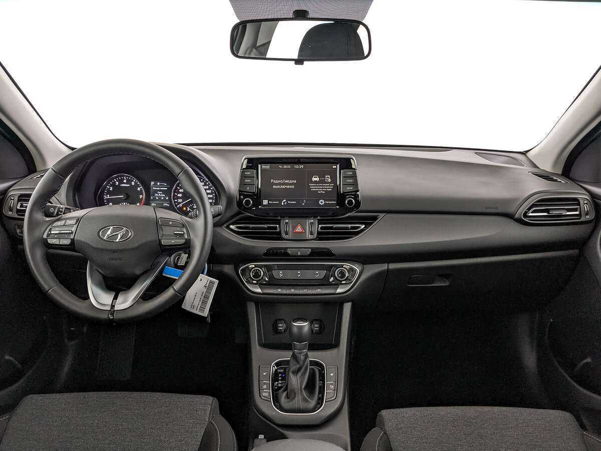 Hyundai i30, 2023 Фото №14