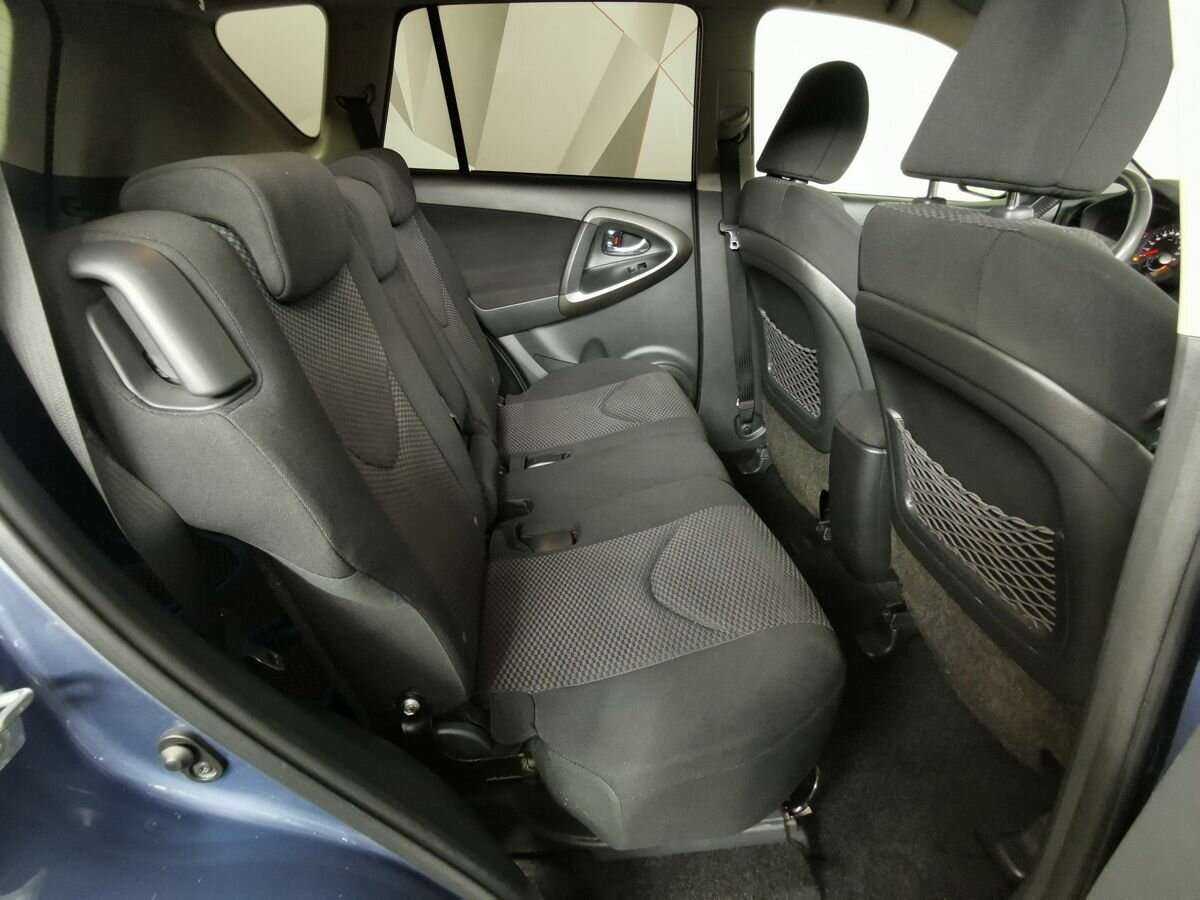 Toyota RAV4, 2011 Фото №12