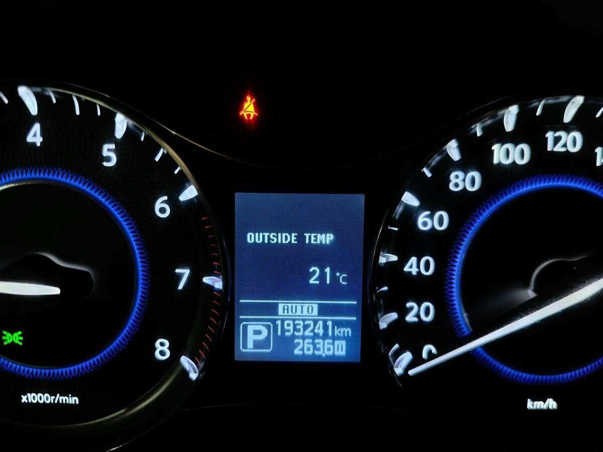 Infiniti QX56, 2013 Фото №18