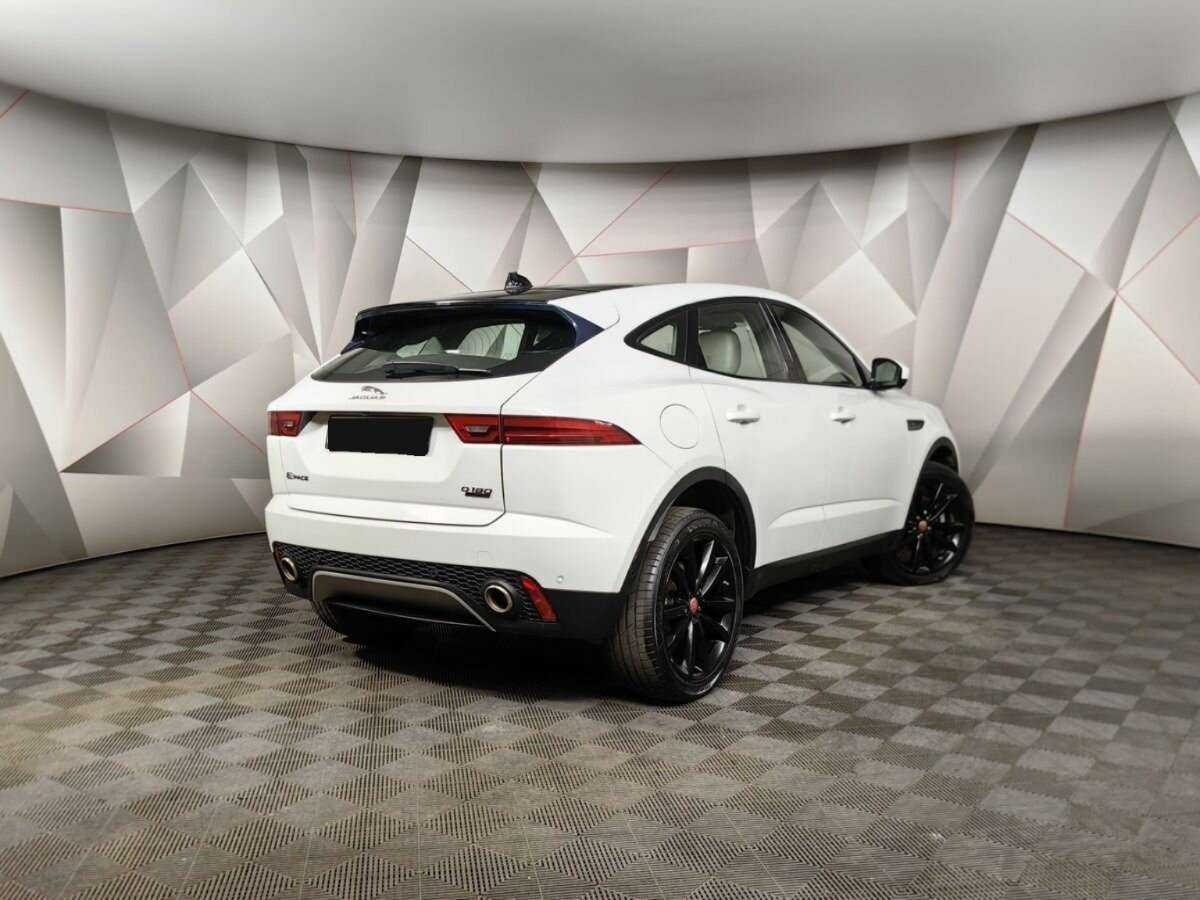Jaguar E-Pace, 2018 - 145 886 км. | Фото №2