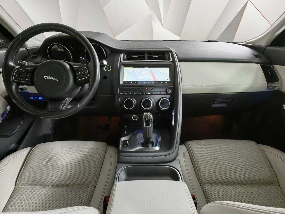 Jaguar E-Pace, 2018 Фото №10