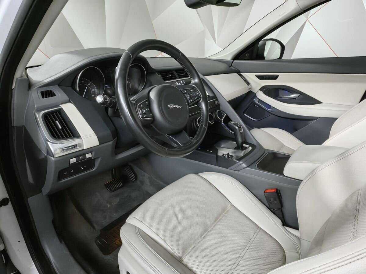 Jaguar E-Pace, 2018 Фото №14