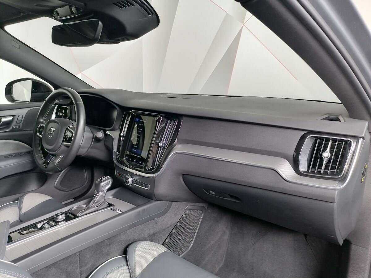 Volvo S60, 2020 Фото №9