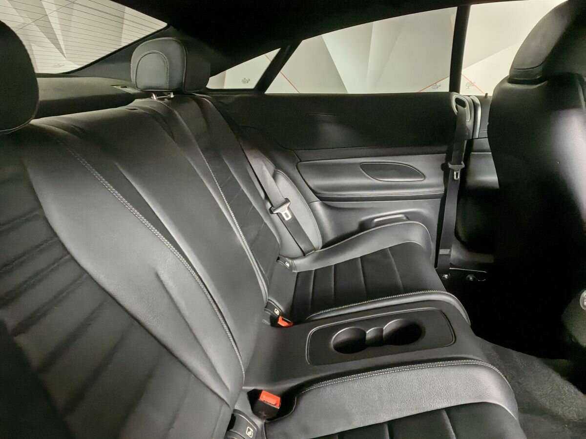 Mercedes-Benz E-Класс 200, 2020 Фото №13