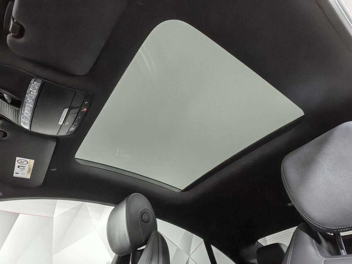 Mercedes-Benz E-Класс 200, 2020 Фото №19