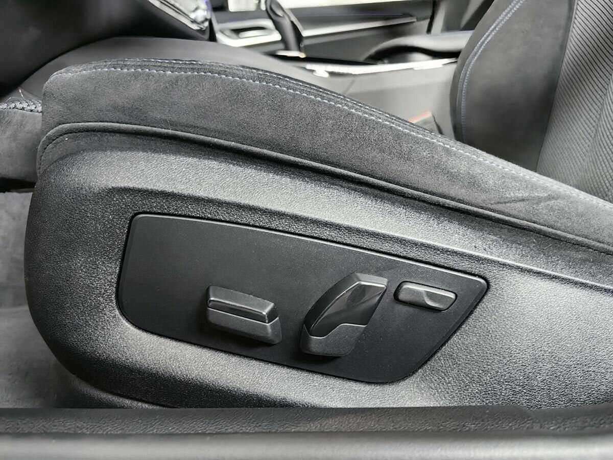 BMW 5 серии 520d xDrive, 2020 Фото №17