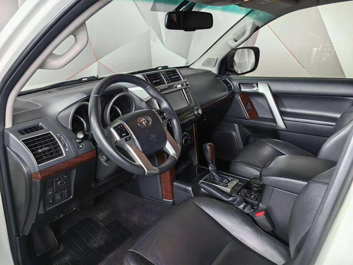 Toyota Land Cruiser Prado, 2014 Фото №14