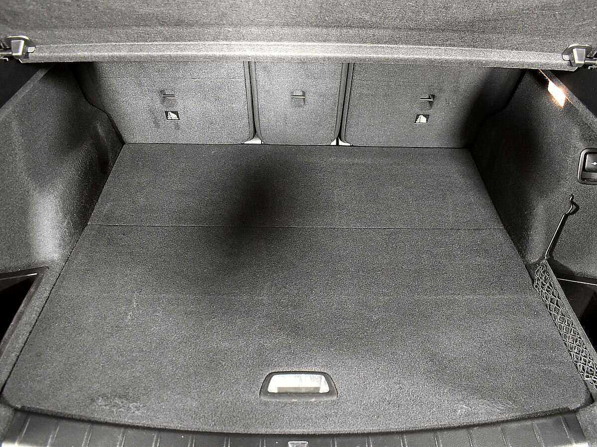 BMW X1 20i xDrive, 2020 Фото №20