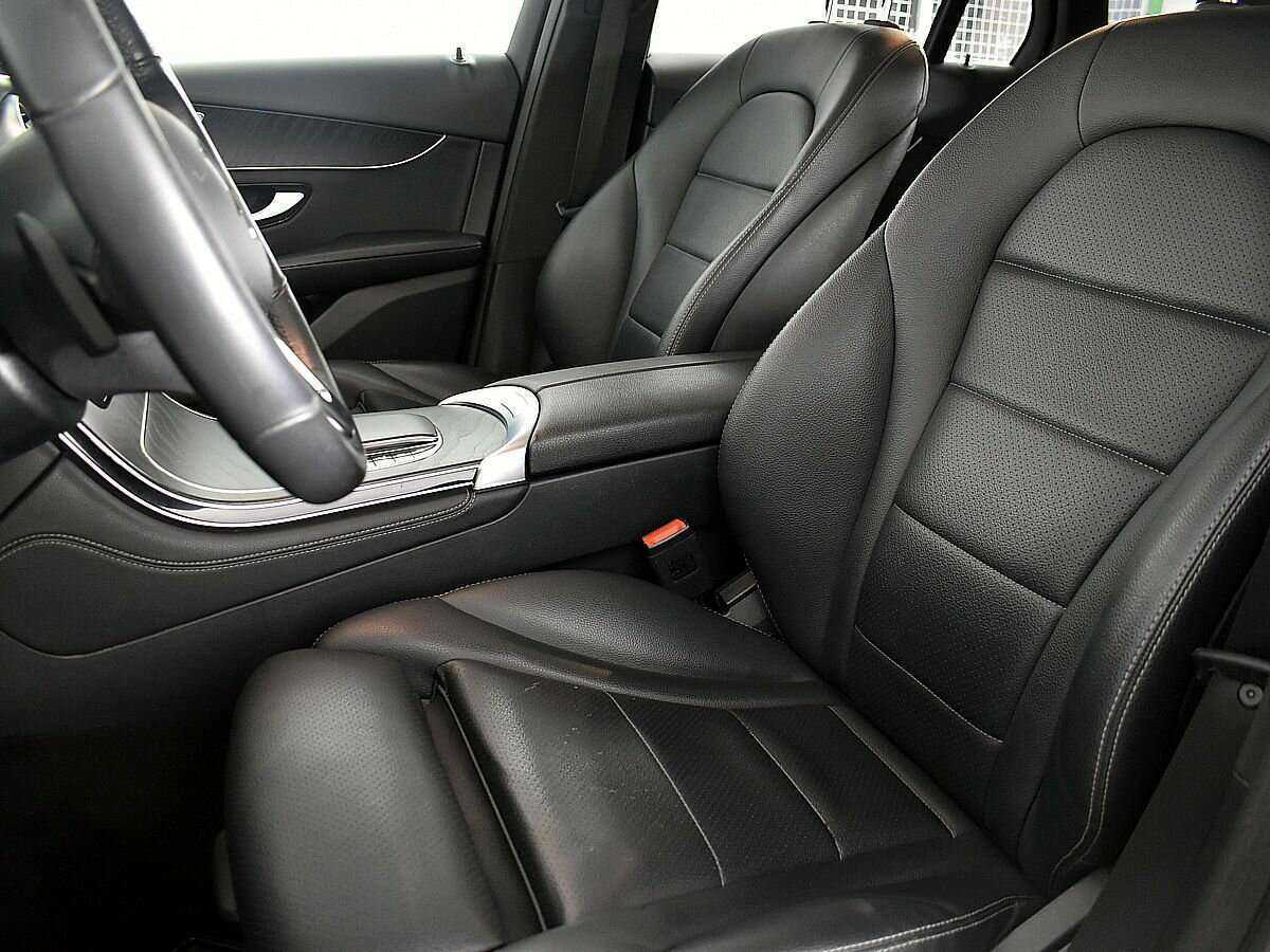 Mercedes-Benz GLC 200, 2019 - 69 980 км. | Фото №8