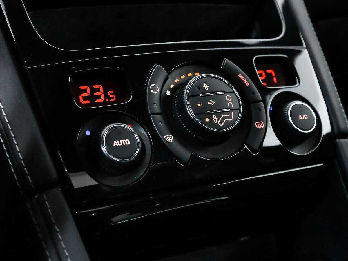 Peugeot RCZ, 2013 Фото №14