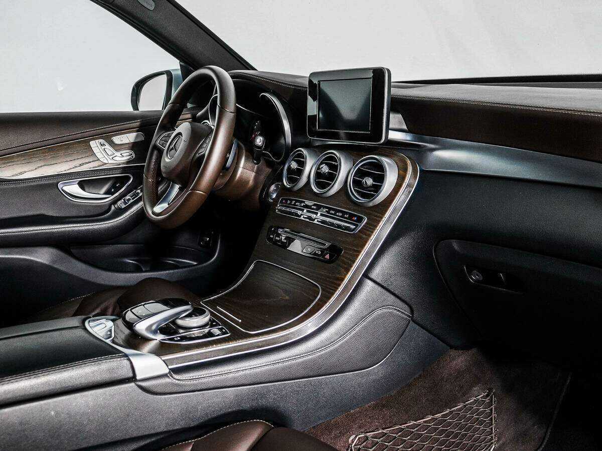 Mercedes-Benz GLC 300, 2015 Фото №15