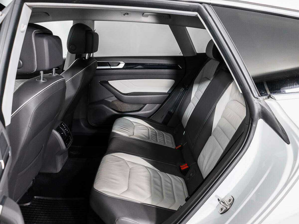 Volkswagen Arteon Shooting Brake, 2021 Фото №13