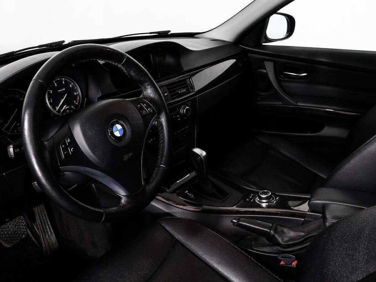 BMW 3 серии 320i, 2011 Фото №9