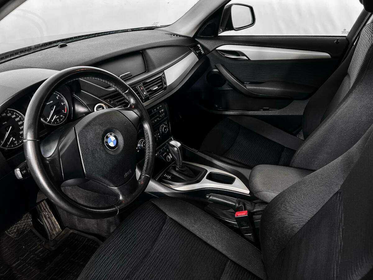 BMW X1 18i, 2013 Фото №9