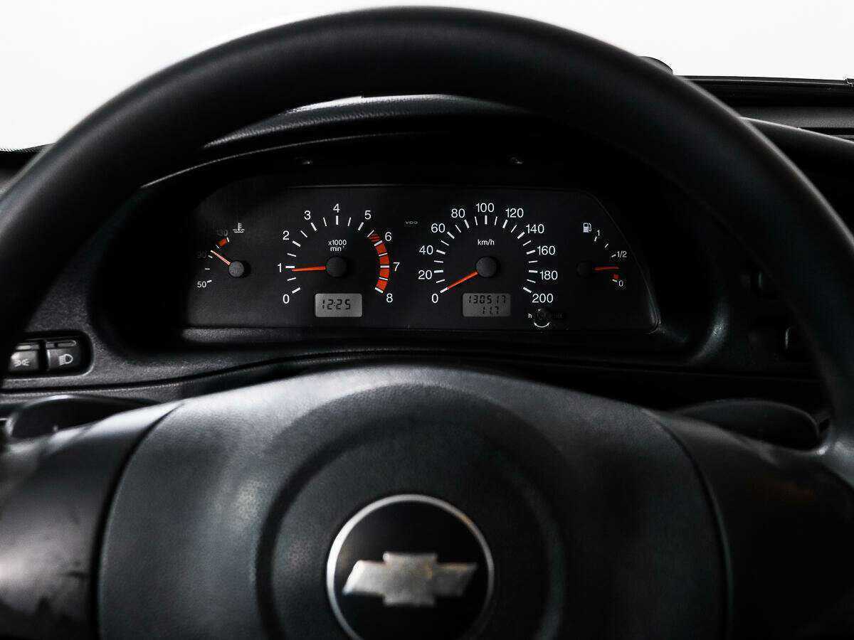 Chevrolet Niva, 2010 Фото №15