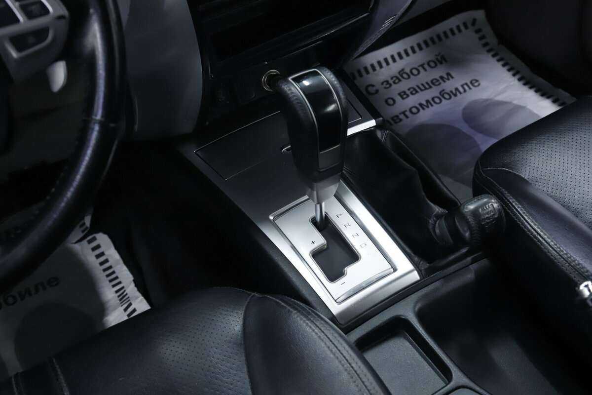 Mitsubishi Pajero Sport, 2015 Фото №14