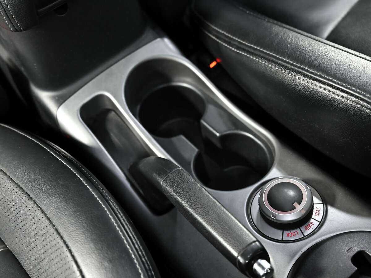 Mitsubishi Outlander, 2010 Фото №11