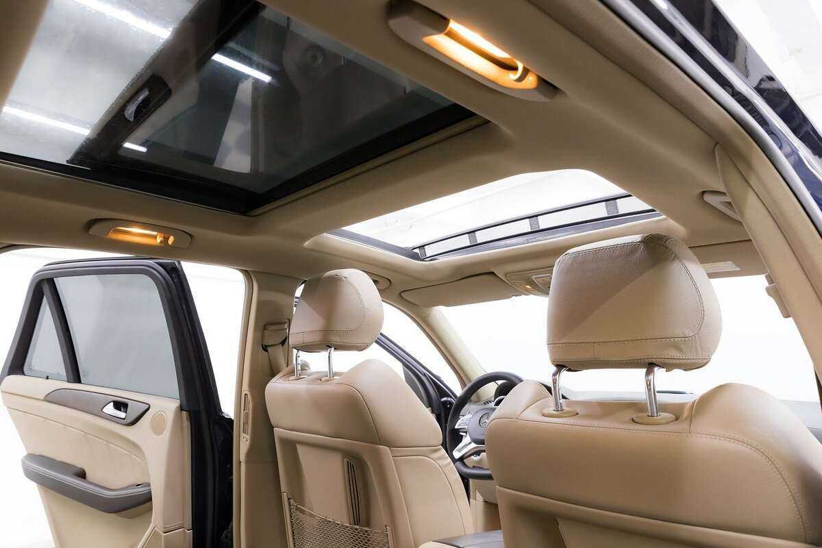 Mercedes-Benz M-Класс AMG 63 AMG, 2013 Фото №19